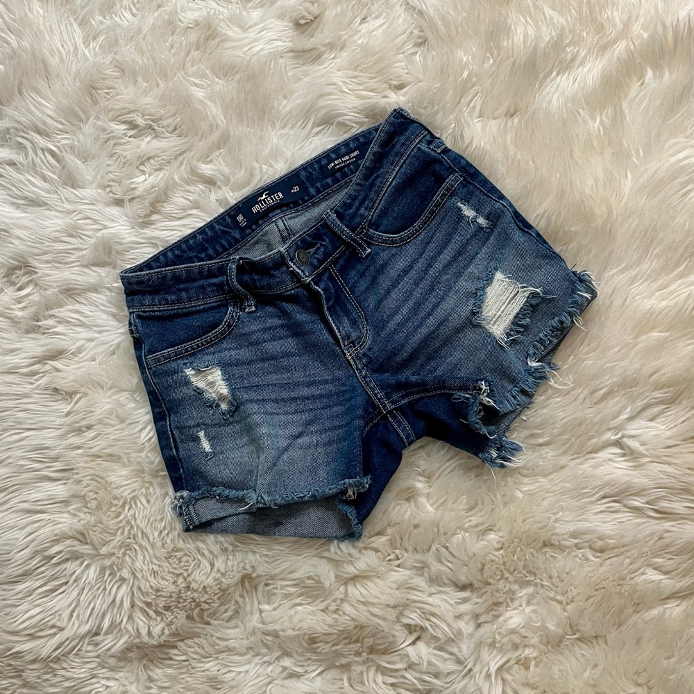 Hollister cut off denim shorts, size 00/23